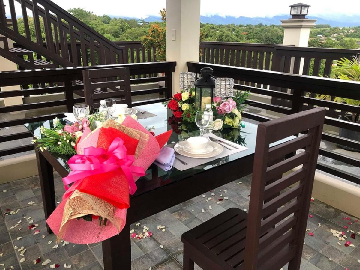 Villa Esmeralda Bryan'S Resort Hotel And Restaurant Palayan City Exterior photo